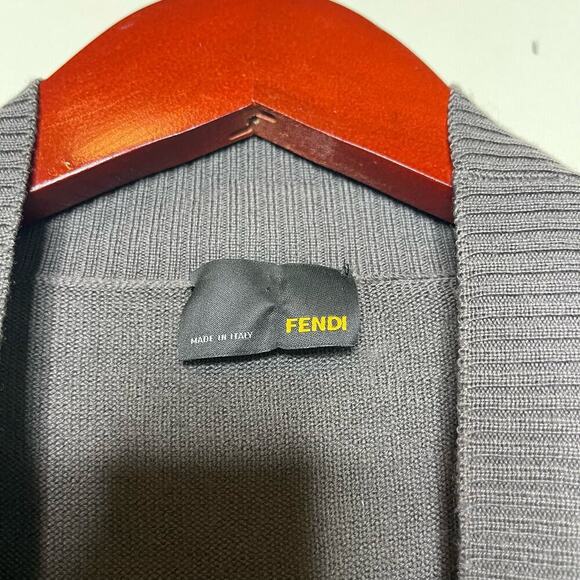 Fendi Long Sleeve V Neck Merino Wool Cardigan Sweater Gray IT 44 US 8 - Picture 7 of 13